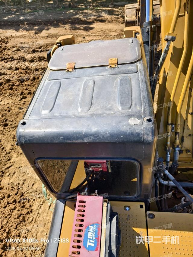 駕駛室頂部（整機(jī)外觀）