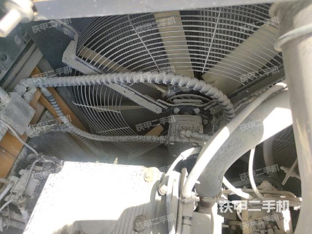 散热器正面(大件舱室) 散热器正面(大件舱室)