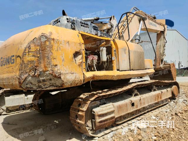 右后45(整机外观) 右后45(整机外观)