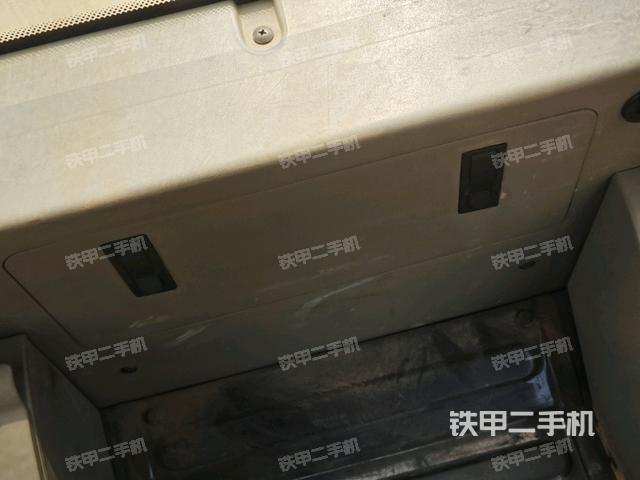 座椅后部（駕駛室部分）