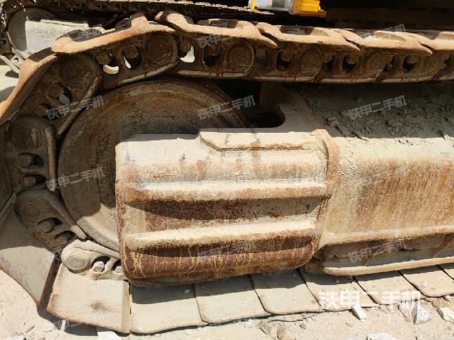 左侧行走马达盖板(行走机构) 左侧行走马达盖板(行走机构)