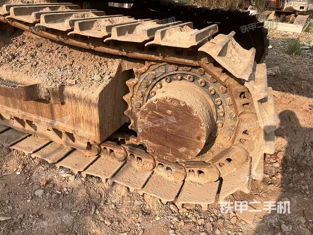 右側(cè)履帶整體（行走機(jī)構(gòu)）