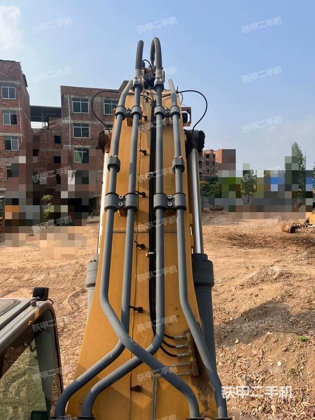 大臂背部俯視（工作和回轉(zhuǎn)裝置）