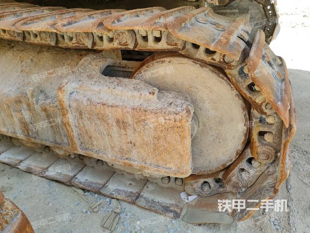 右側(cè)行走馬達(dá)蓋板(行走機(jī)構(gòu)) 右側(cè)行走馬達(dá)蓋板(行走機(jī)構(gòu))