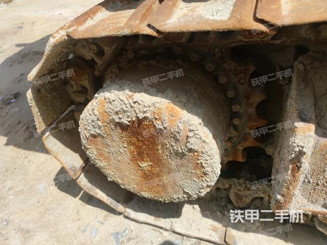 右驱动轮(行走机构) 右驱动轮(行走机构)