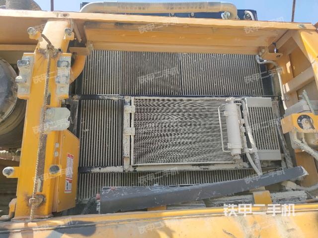 散热器正面(大件舱室) 散热器正面(大件舱室)