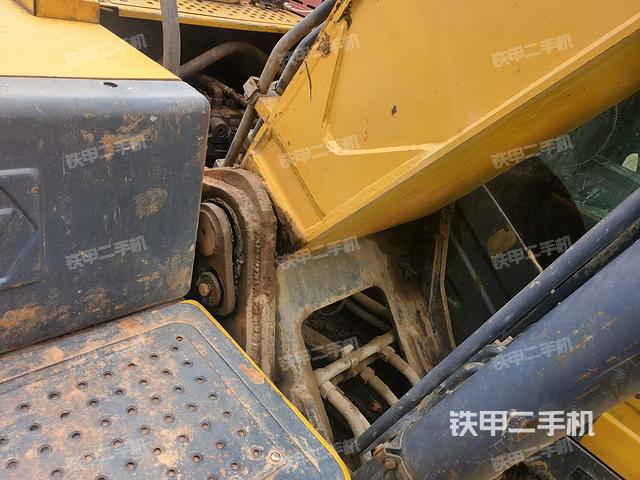 大臂根部?斜視（工作和回轉(zhuǎn)裝置）