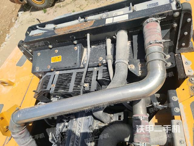 水箱+风扇特写(上车部件) 水箱+风扇特写(上车部件)