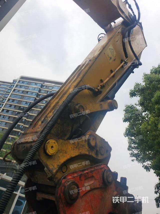 小臂整體左后（工作和回轉(zhuǎn)裝置）