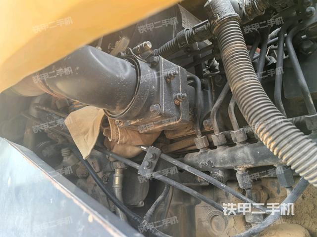 風(fēng)扇及皮帶（壓路機發(fā)動機艙）