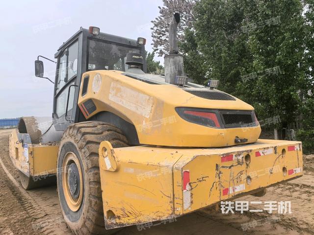 左后45°（壓路機整機外觀）