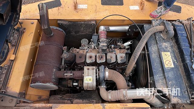發(fā)動機(jī)整體俯視(整機(jī)外觀) 發(fā)動機(jī)整體俯視(整機(jī)外觀)