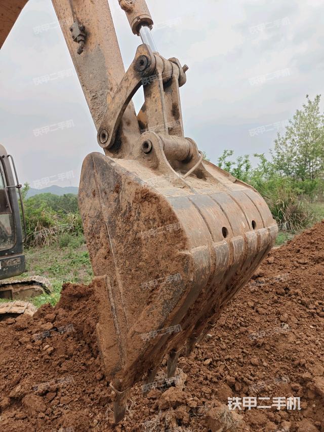 小臂整體右前（工作和回轉(zhuǎn)裝置）