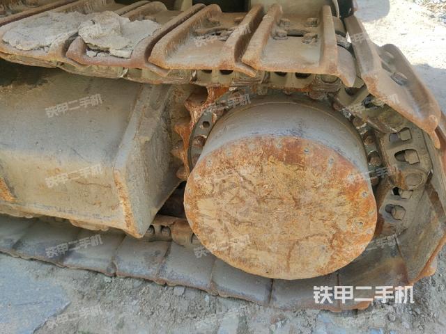 左驱动轮(行走机构) 左驱动轮(行走机构)