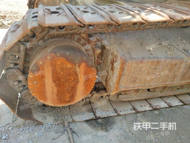 右驱动轮(行走机构) 右驱动轮(行走机构)