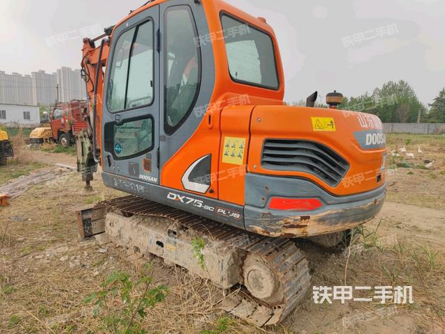 右后45(整機(jī)外觀) 右后45(整機(jī)外觀)