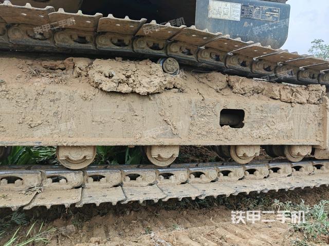 右驅(qū)動(dòng)輪（行走機(jī)構(gòu)）