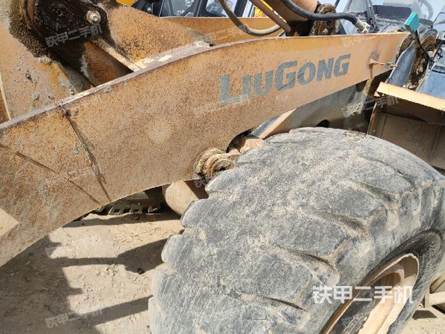 铲斗油缸侧面（工作装置）