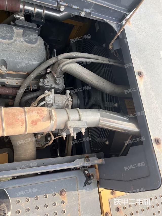 氣門室蓋螺絲特寫（上車部件）