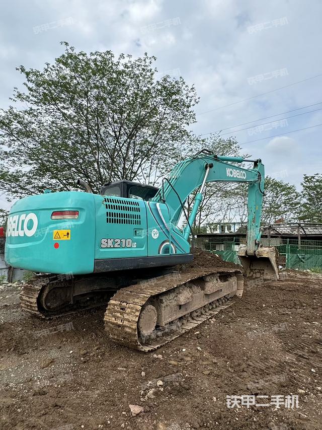 整機(jī)右后45°(整機(jī)外觀) 整機(jī)右后45°(整機(jī)外觀)