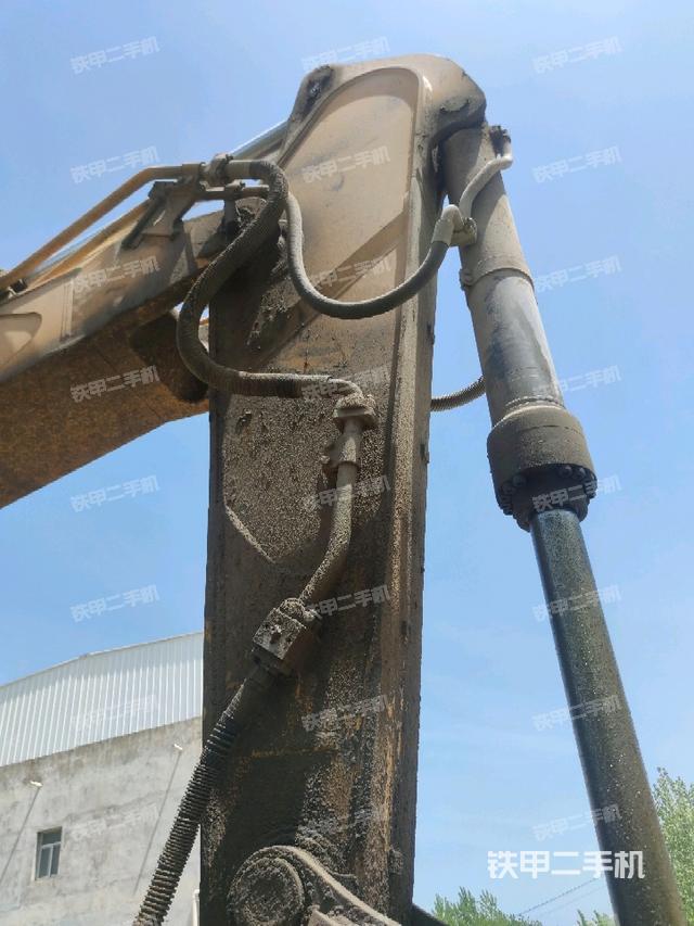 小臂整體右前(工作和回轉(zhuǎn)裝置) 小臂整體右前(工作和回轉(zhuǎn)裝置)