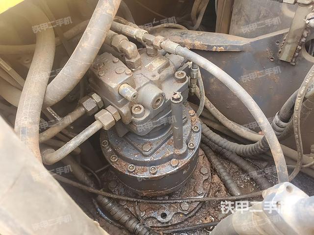 回轉(zhuǎn)馬達(dá)（上車部件）