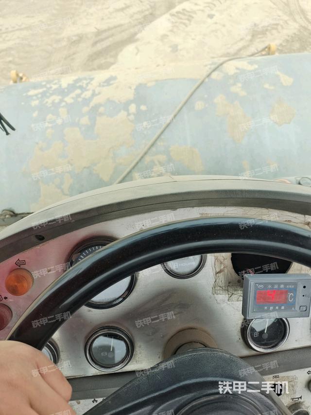 后玻璃角標(biāo)（壓路機(jī)駕駛室）