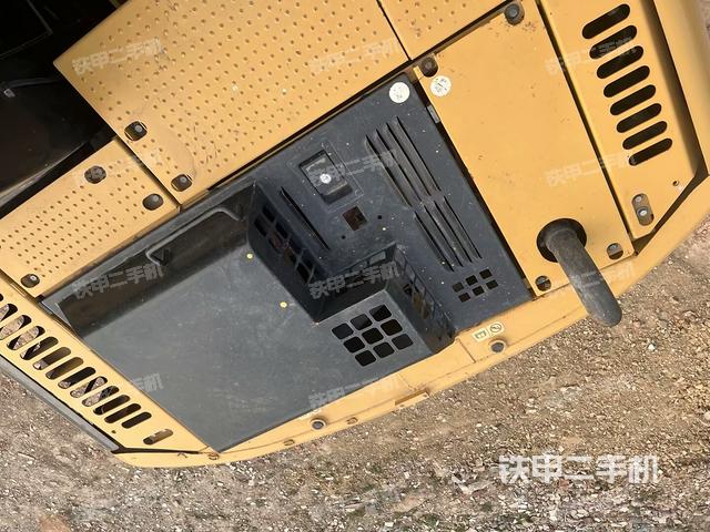 發(fā)動機(jī)室（上車部件）