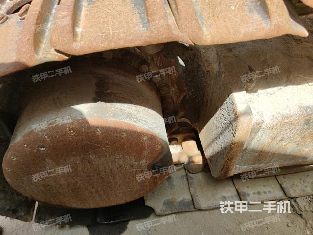 右驱动轮(行走机构) 右驱动轮(行走机构)