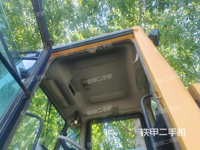 駕駛室外頂全景（壓路機(jī)駕駛室）