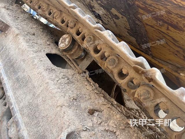 左導(dǎo)向輪（行走機(jī)構(gòu)）