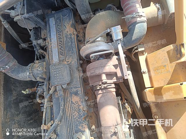 發(fā)動機(jī)整體俯視(整機(jī)外觀) 發(fā)動機(jī)整體俯視(整機(jī)外觀)