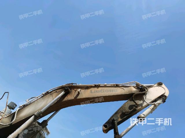 大臂整體?右側(cè)(工作和回轉(zhuǎn)裝置) 大臂整體?右側(cè)(工作和回轉(zhuǎn)裝置)