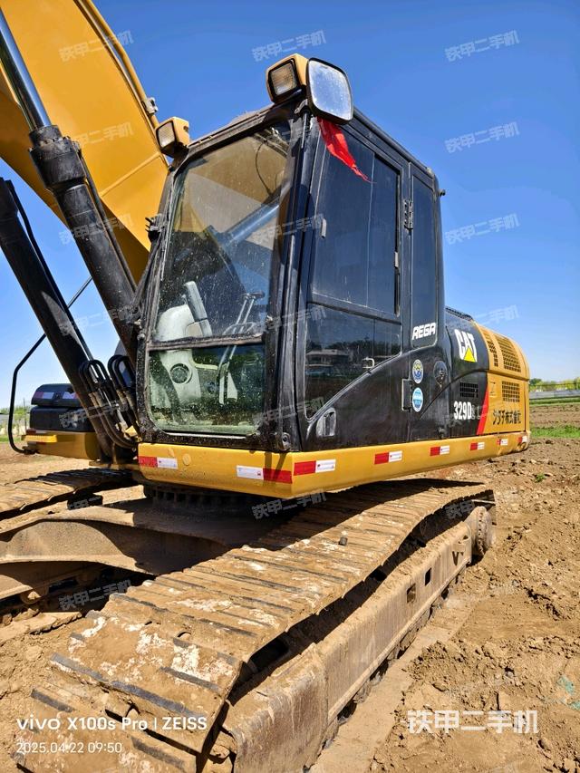 駕駛室整體（整機(jī)外觀）