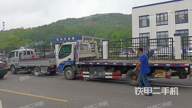 整機左側(cè)（設(shè)備外觀及核心部件）