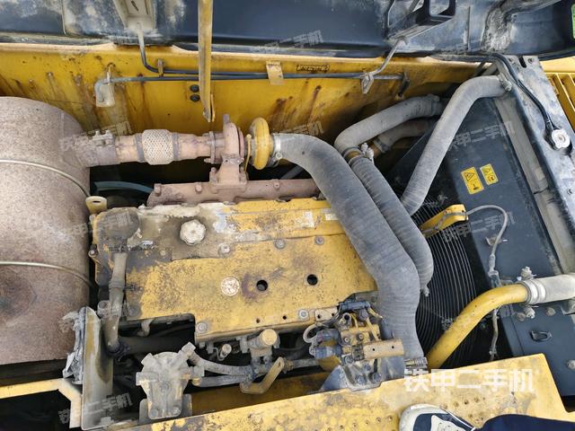 發(fā)動機室(上車部件) 發(fā)動機室(上車部件)
