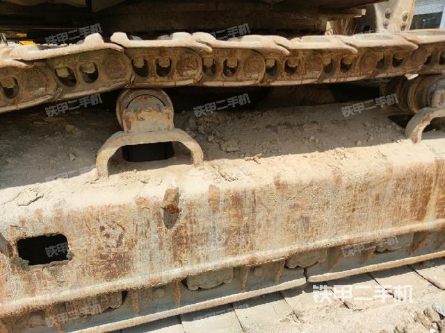 右导向轮(行走机构) 右导向轮(行走机构)