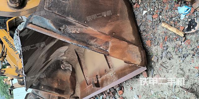 工作裝置整體（整機外觀及大件）