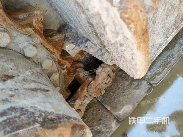 左托鏈輪和鏈筋(行走機(jī)構(gòu)) 左托鏈輪和鏈筋(行走機(jī)構(gòu))
