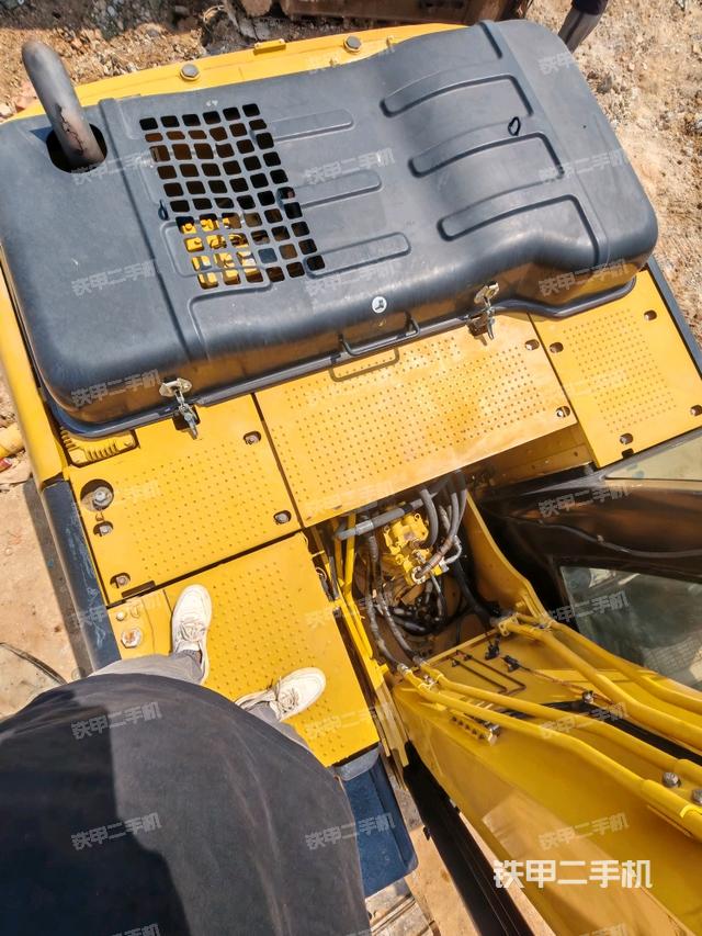發(fā)動(dòng)機(jī)室(上車(chē)部件) 發(fā)動(dòng)機(jī)室(上車(chē)部件)
