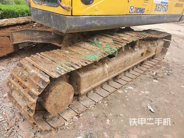 左側(cè)履帶整體?（行走機(jī)構(gòu)）