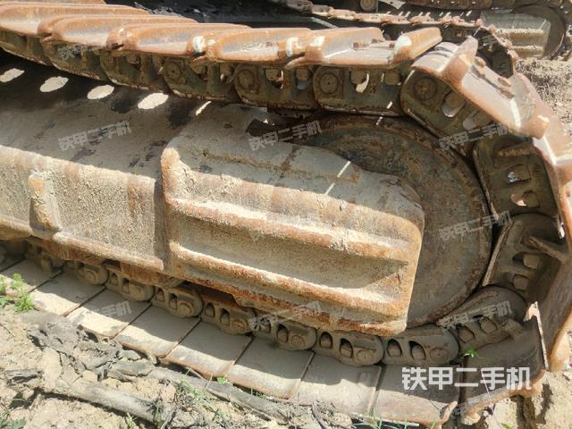 右侧行走马达盖板(行走机构) 右侧行走马达盖板(行走机构)