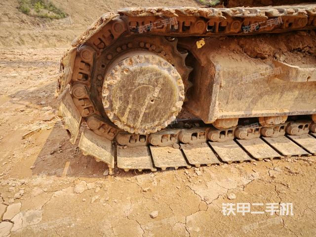 左導(dǎo)向輪（行走機(jī)構(gòu)）