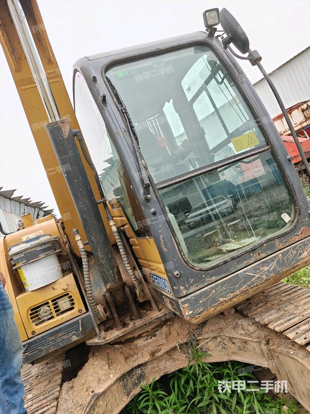 小臂整体右前（工作和回转装置）