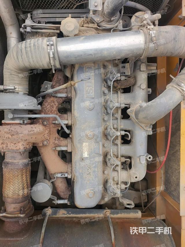 發(fā)動(dòng)機(jī)室（上車部件）