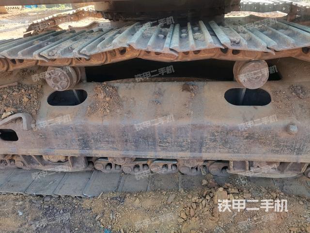 右側(cè)履帶整體（行走機(jī)構(gòu)）