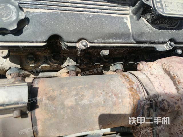 气门室盖螺丝特写(上车部件) 气门室盖螺丝特写(上车部件)