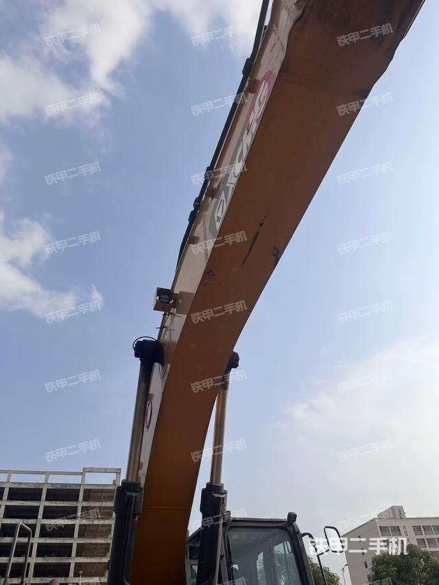 大臂根部?斜視（工作和回轉(zhuǎn)裝置）