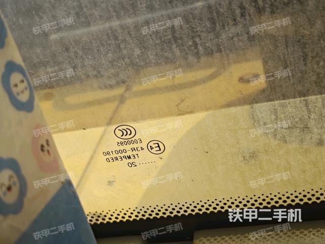 后窗玻璃角標(biāo)（駕駛室部分）