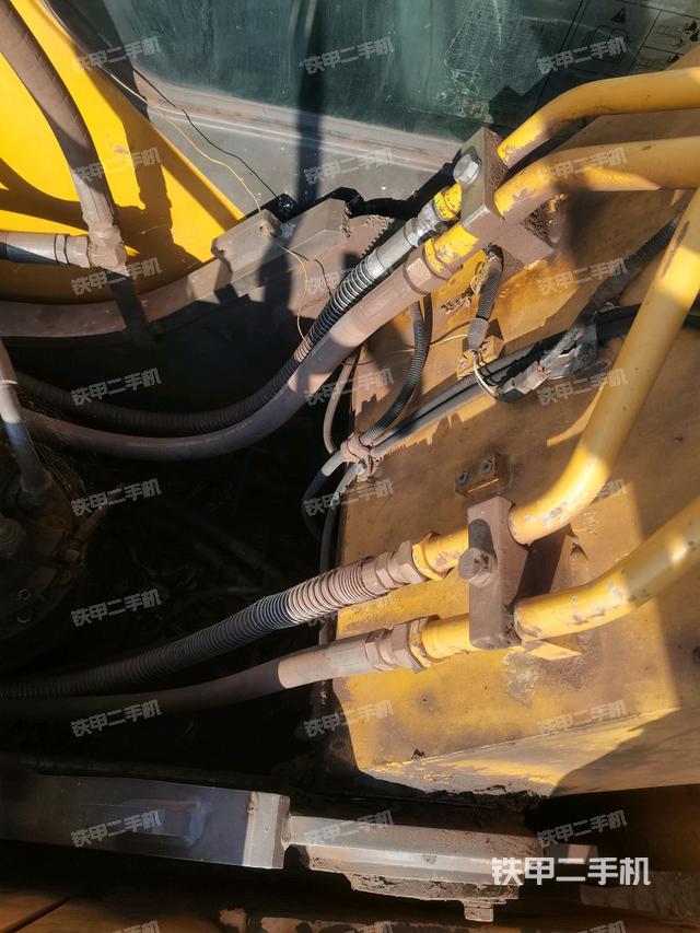 大臂根部?斜視（工作和回轉(zhuǎn)裝置）